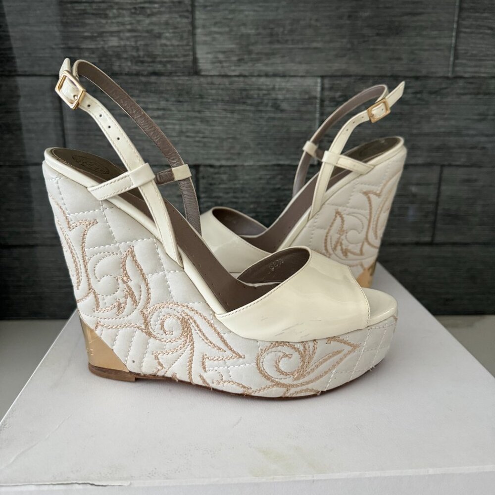 Versace White Patent Leather Quilted Wedge Platform Sandals Size 38.5 - Picture 6 of 14